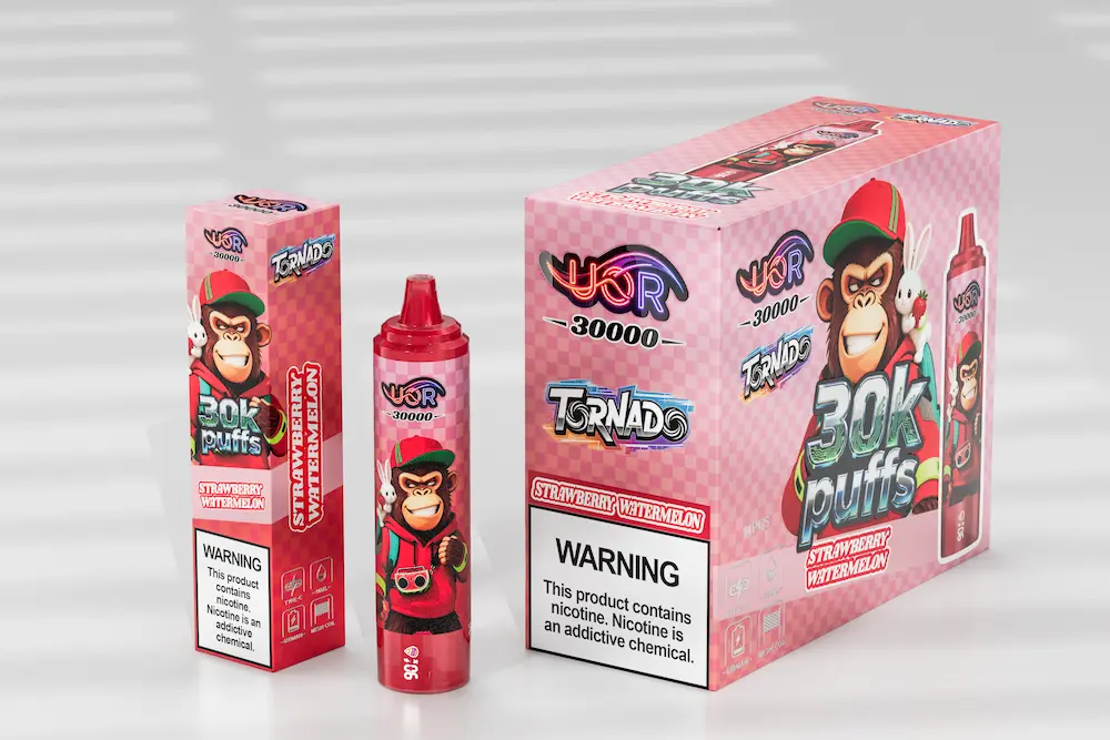 UOR Tornado 30000 (30K) Puffs Vape Desechable 8 UOR Tornado 30000 Vape desechable sabor fresa sandía